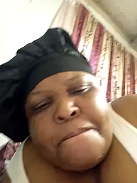 Snapshot of HOTSUGARX5 chatting on December 23, 11:04 am HOTSUGARX5 online show from December 23, 11:04 am