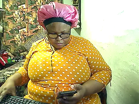 Snapshot of HOTSUGARX5 chatting on November 11, 2:50 pm HOTSUGARX5 online show from November 11, 2:50 pm