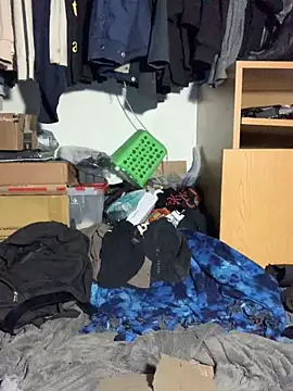 Snapshot of yourdirtysecret_23 chatting on November 15, 2:42 am yourdirtysecret 23 online show from November 15, 2:42 am