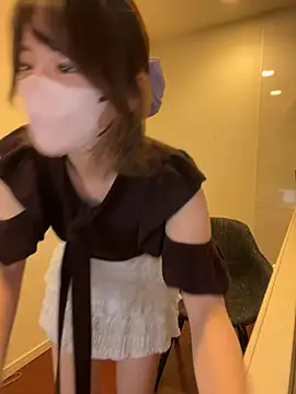 Snapshot of ranran_ch chatting on August 6, 6:48 am ranran ch online show from August 6, 6:48 am