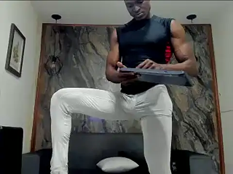 Snapshot of Terrance_z chatting on January 20, 1:07 am Terrance z online show from January 20, 1:07 am