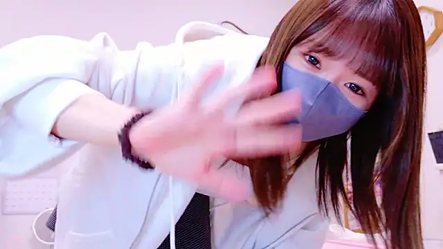 Snapshot of Yui-Ch chatting on December 3, 12:38 pm Yui-Ch online show from December 3, 12:38 pm