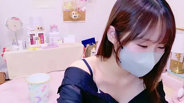 Snapshot of Yui-Ch chatting on January 7, 4:16 pm Yui-Ch online show from January 7, 4:16 pm