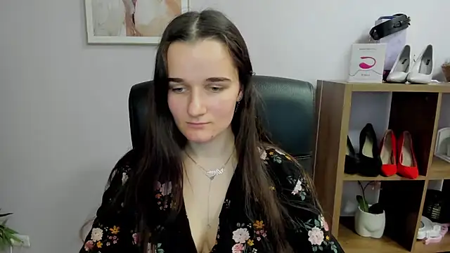 Snapshot of KateDelight chatting on November 30, 2:32 pm KateDelight online show from November 30, 2:32 pm