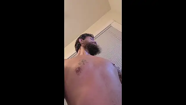 Snapshot of Armyexhibitionistvet chatting on September 10, 4:12 am Armyexhibitionistvet online show from September 10, 4:12 am