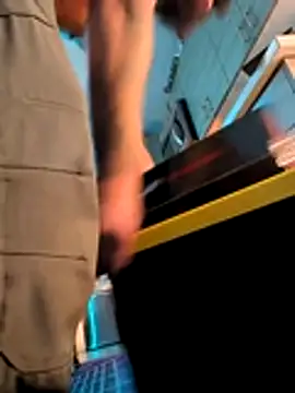 Snapshot of Armyexhibitionistvet chatting on November 25, 2:44 am Armyexhibitionistvet online show from November 25, 2:44 am