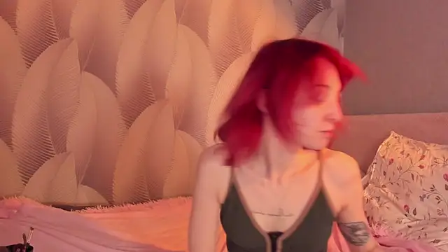 Snapshot of CrystalRey chatting on March 17, 5:34 am CrystalRey online show from March 17, 5:34 am