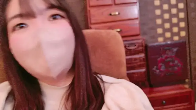 Snapshot of pyon_kawa chatting on January 10, 10:17 am pyon kawa online show from January 10, 10:17 am