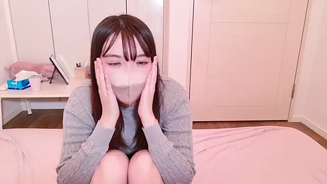 Snapshot of pyon_kawa chatting on March 5, 8:21 am pyon kawa online show from March 5, 8:21 am