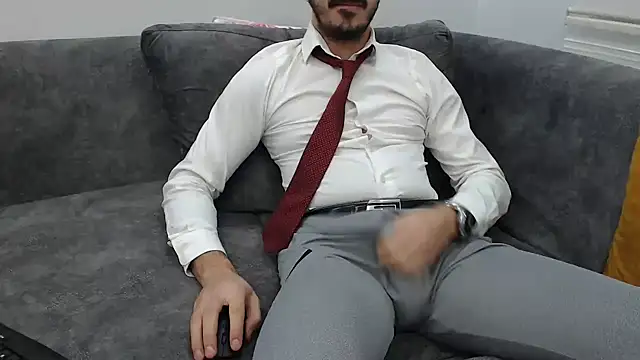 Naughtb0y online show from January 6, 11:07 pm