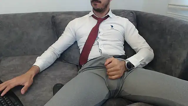 Naughtb0y online show from May 3, 11:27 am