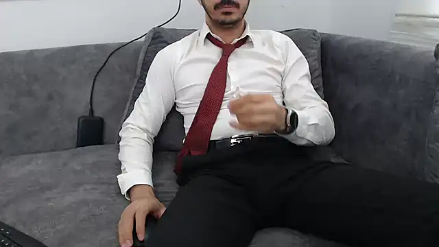 Naughtb0y online show from May 20, 1:06 pm