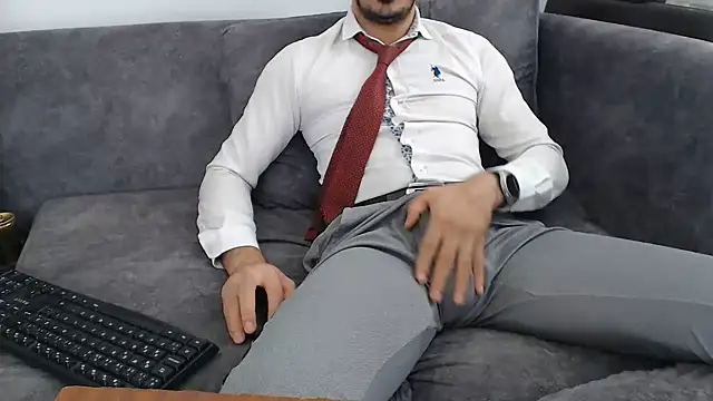 Naughtb0y online show from June 6, 10:31 am