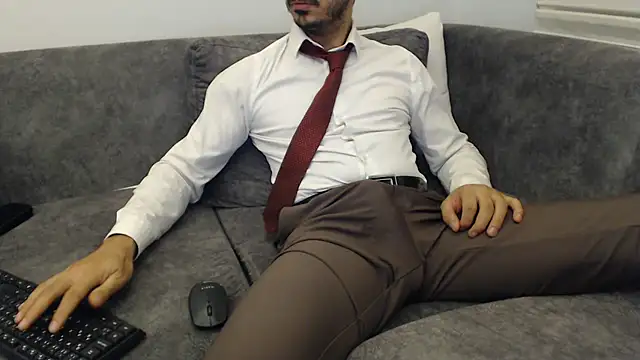 Naughtb0y online show from July 25, 10:40 pm