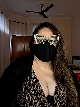 Snapshot of SEXY-Sardarni chatting on January 18, 9:02 am SEXY-Sardarni online show from January 18, 9:02 am