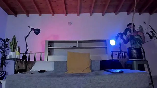 Snapshot of bruno_woods chatting on February 3, 12:31 am bruno woods online show from February 3, 12:31 am