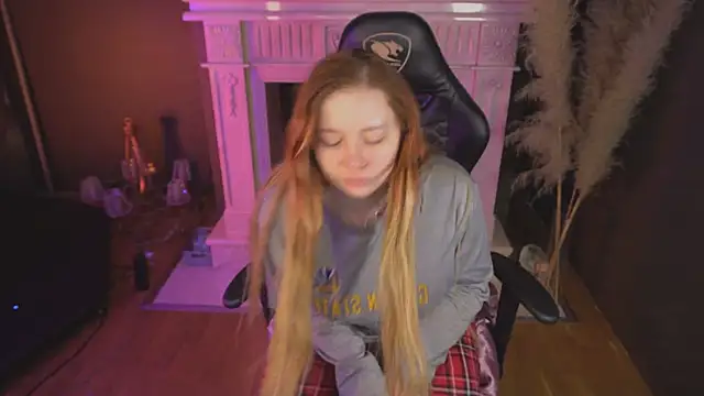 carolina elf online show from February 6, 5:34 am