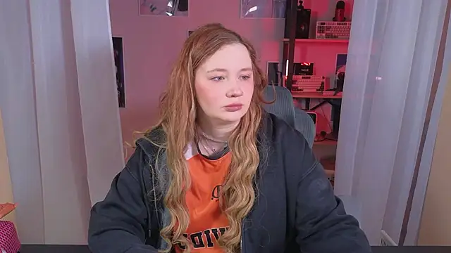 carolina elf online show from February 18, 5:14 am