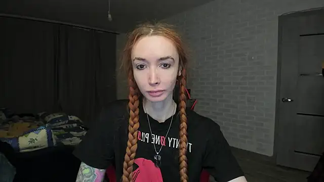 Roxy Silver online show from February 21, 9:11 pm