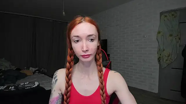 Roxy Silver online show from December 5, 4:03 pm