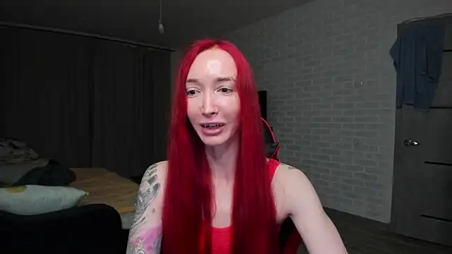 Roxy Silver online show from February 9, 1:42 am