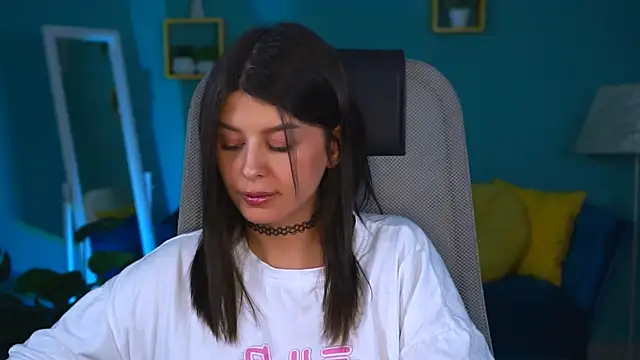 Snapshot of NicoleMun chatting on February 4, 3:26 pm NicoleMun online show from February 4, 3:26 pm