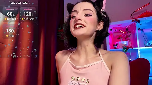 Snapshot of Alice_Succuby chatting on January 2, 8:46 pm Alice Succuby online show from January 2, 8:46 pm