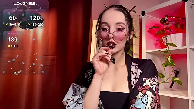 Snapshot of Alice_Succuby chatting on February 7, 6:56 pm Alice Succuby online show from February 7, 6:56 pm