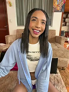 Snapshot of xenia_golden chatting on July 28, 2:13 pm xenia golden online show from July 28, 2:13 pm