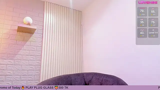 Snapshot of _AlejaCruz_ chatting on January 26, 5:23 am AlejaCruz online show from January 26, 5:23 am