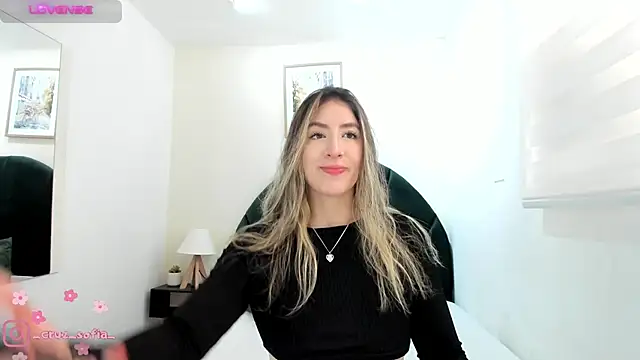  AlejaCruz  online show from May 2, 8:14 pm