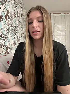 adel secret online show from March 12, 7:31 pm