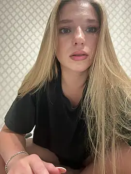 adel secret online show from July 6, 8:22 pm