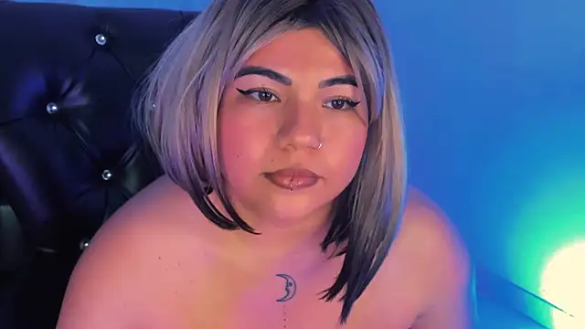 Samanta cutee online show from January 31, 1:23 pm