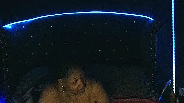 msyvette1970xh online show from February 1, 2:47 am