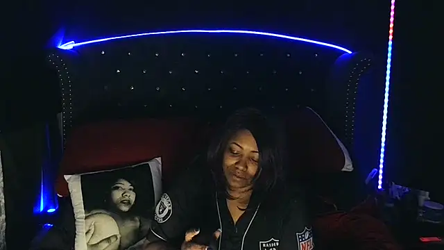 msyvette1970xh online show from February 14, 6:02 am