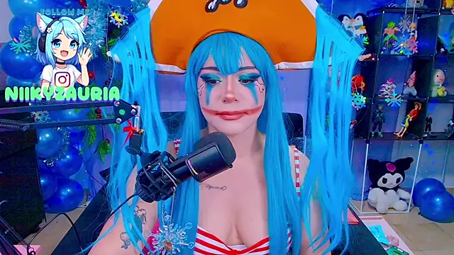  niiky online show from December 5, 11:30 am