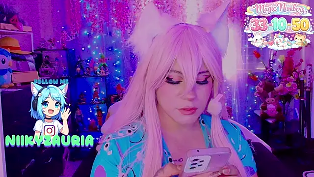  niiky online show from April 28, 3:39 pm