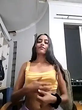 cleopatra-phaedra online show from March 7, 6:05 pm