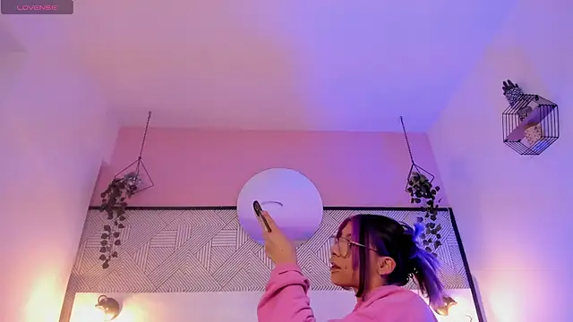 Violetta Nur online show from October 19, 11:27 pm