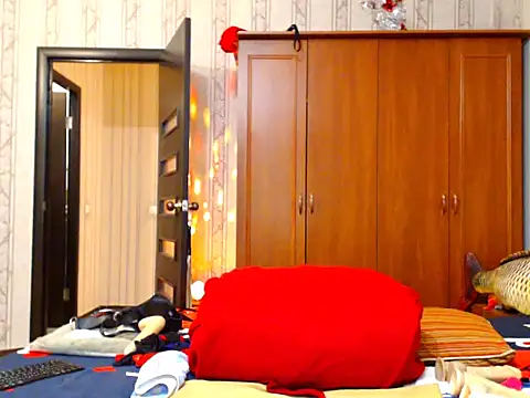 Snapshot of Olvia7985 chatting on February 8, 2:36 am Olvia7985 online show from February 8, 2:36 am