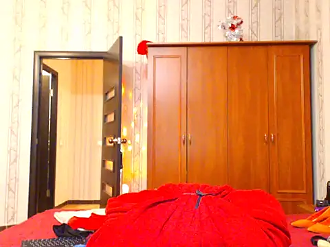 Snapshot of Olvia7985 chatting on February 28, 6:32 am Olvia7985 online show from February 28, 6:32 am