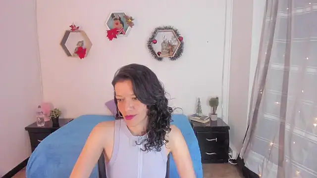 Snapshot of Paloma_victory chatting on December 15, 4:37 pm Paloma victory online show from December 15, 4:37 pm