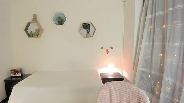 Snapshot of Paloma_victory chatting on July 23, 8:40 pm Paloma victory online show from July 23, 8:40 pm