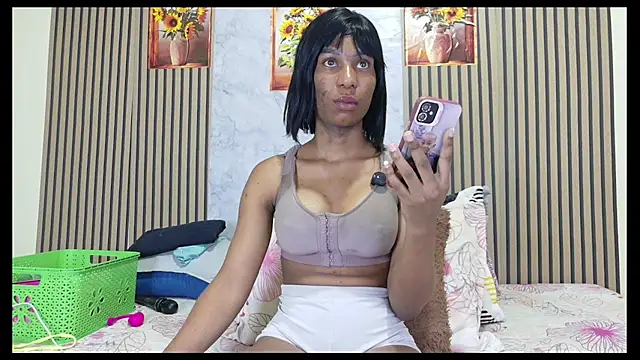 Snapshot of Amarantha_love69 chatting on July 29, 2:48 pm Amarantha love69 online show from July 29, 2:48 pm