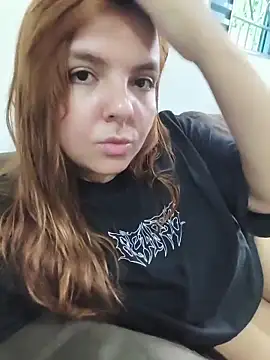 Snapshot of Bruninha_Hot10 chatting on May 11, 10:54 am Bruninha Hot10 online show from May 11, 10:54 am