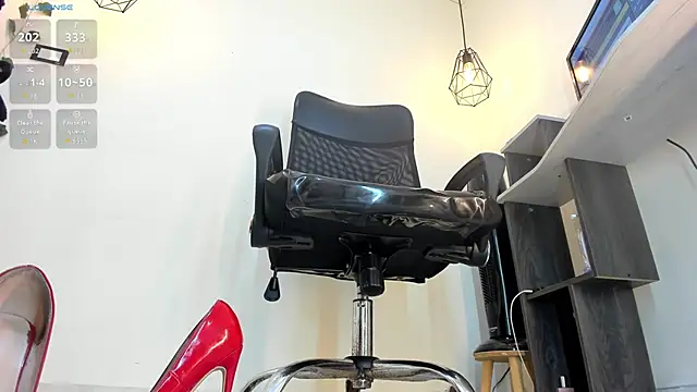 victoria Christie online show from October 5, 10:24 am