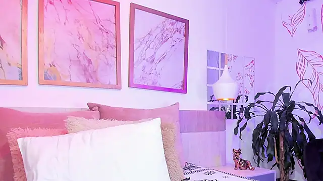 ValeryHart1 online show from November 22, 1:32 pm