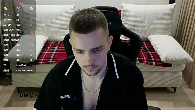 Larstar01 online show from March 11, 8:26 pm