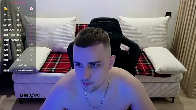 Larstar01 online show from March 12, 11:00 pm